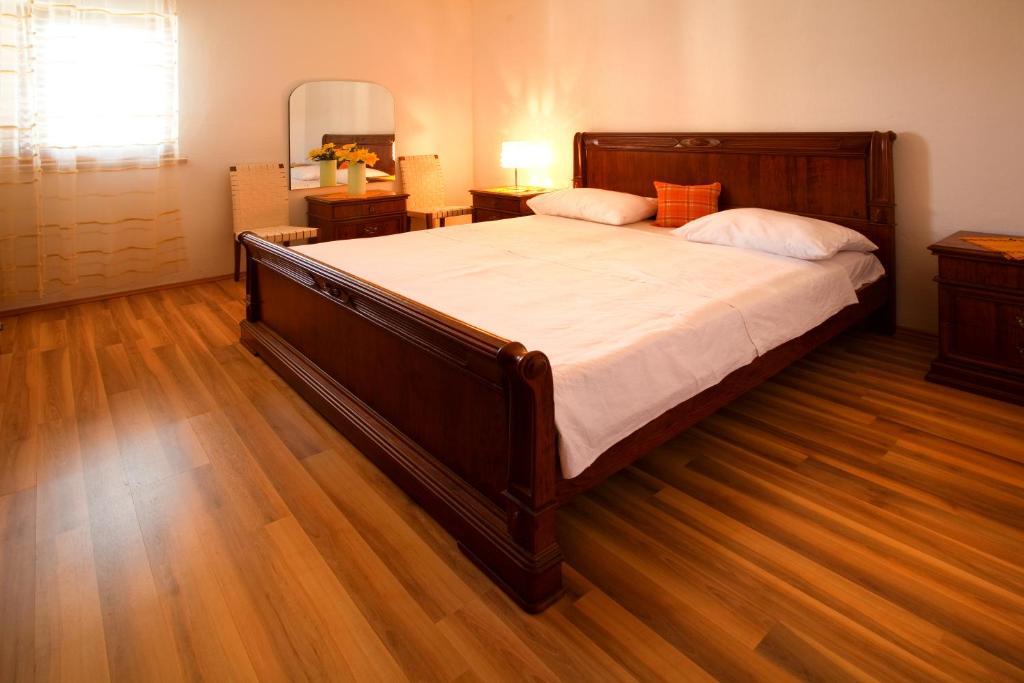 Apartments Andrea Podstrana Phòng bức ảnh