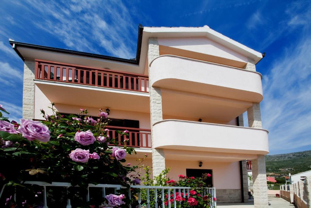 Apartments Andrea Podstrana Phòng bức ảnh