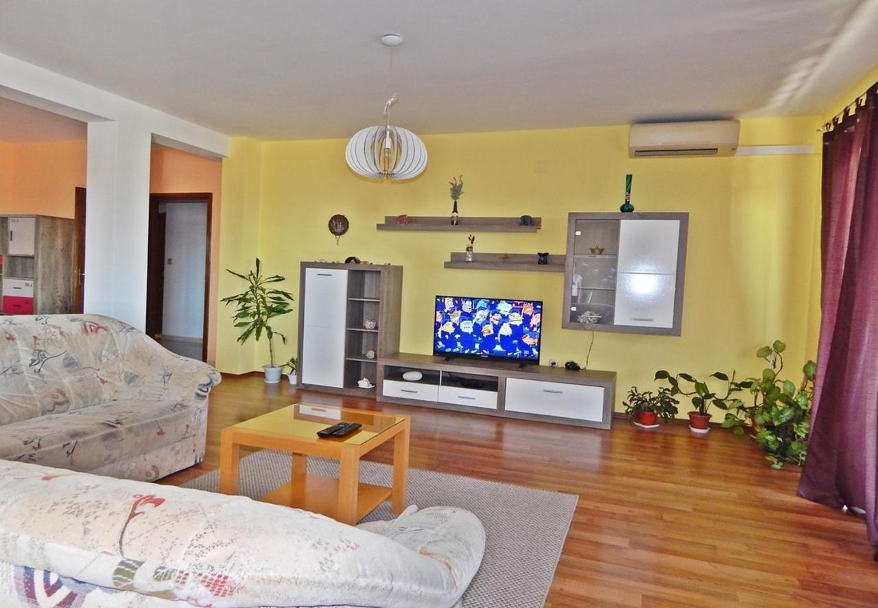 Apartments Andrea Podstrana Ngoại thất bức ảnh