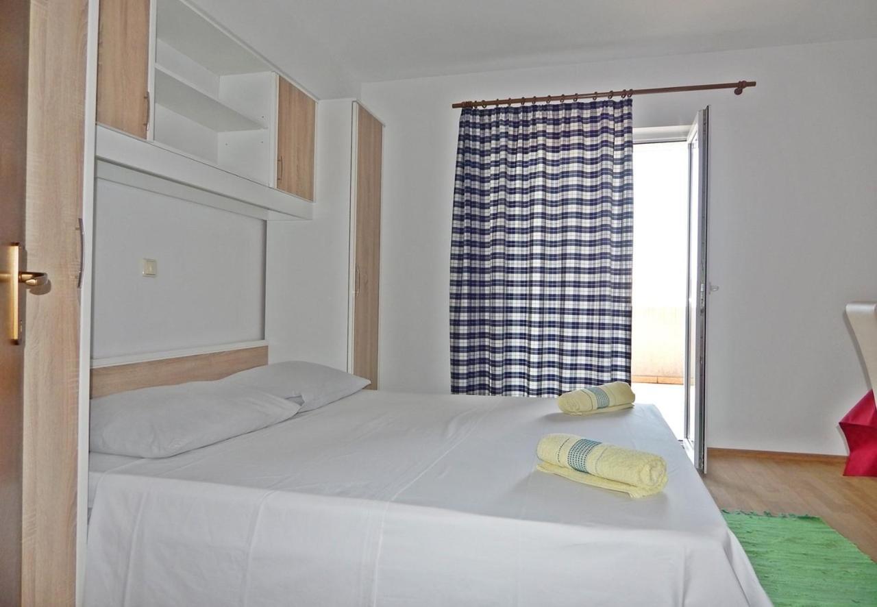 Apartments Andrea Podstrana Ngoại thất bức ảnh